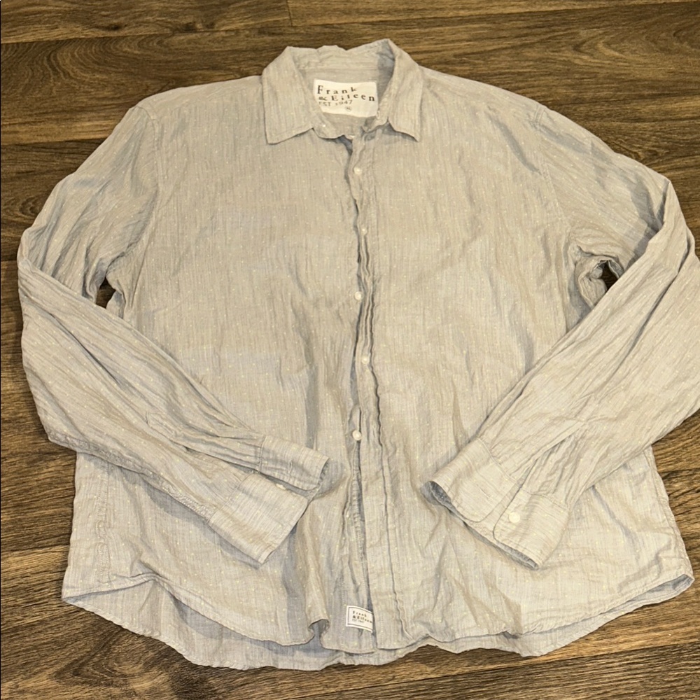 Frank & Eileen Women’s XL Light Blue Shirt